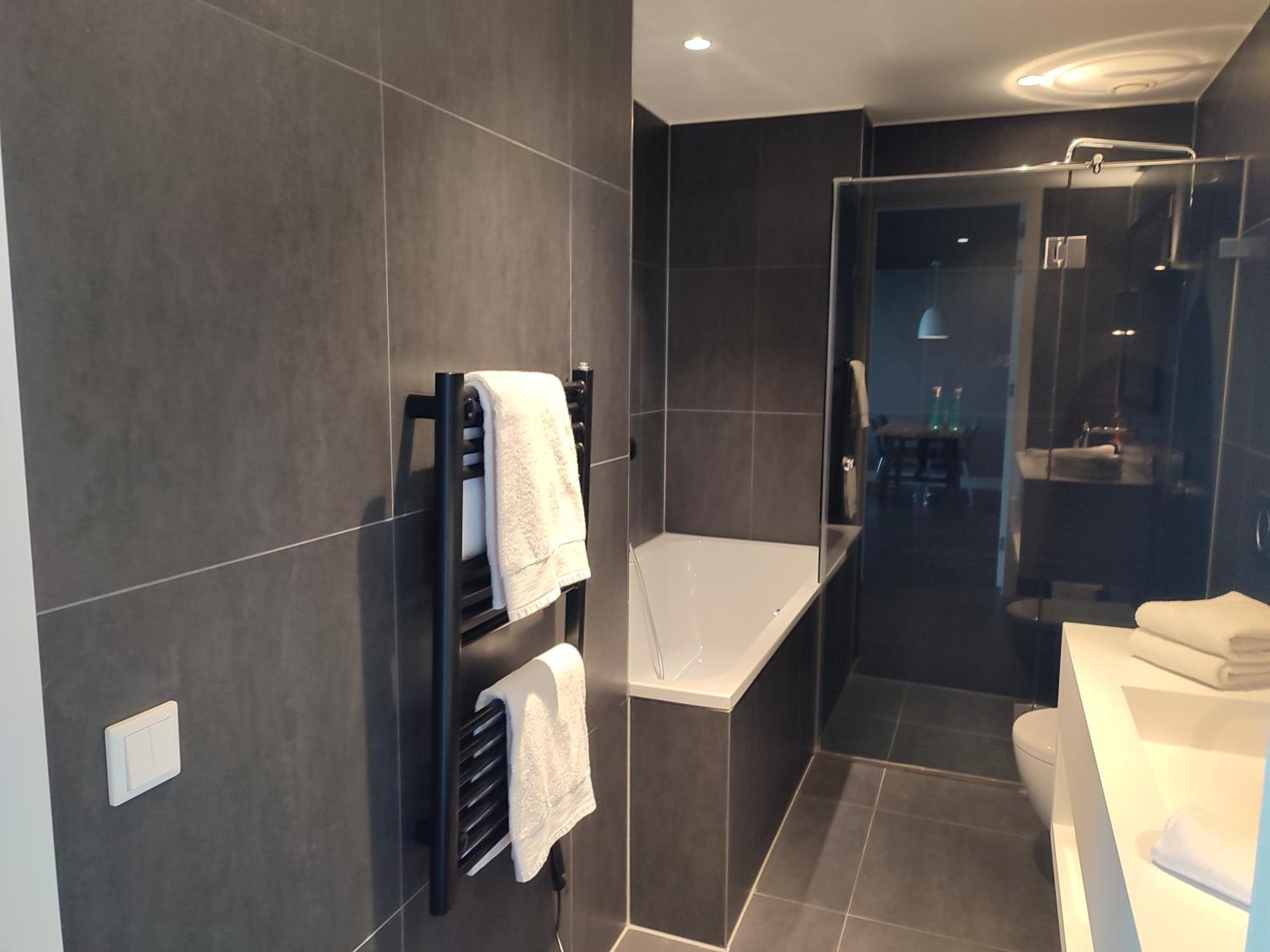 B-Aparthotel Kennedy Hága Kültér fotó