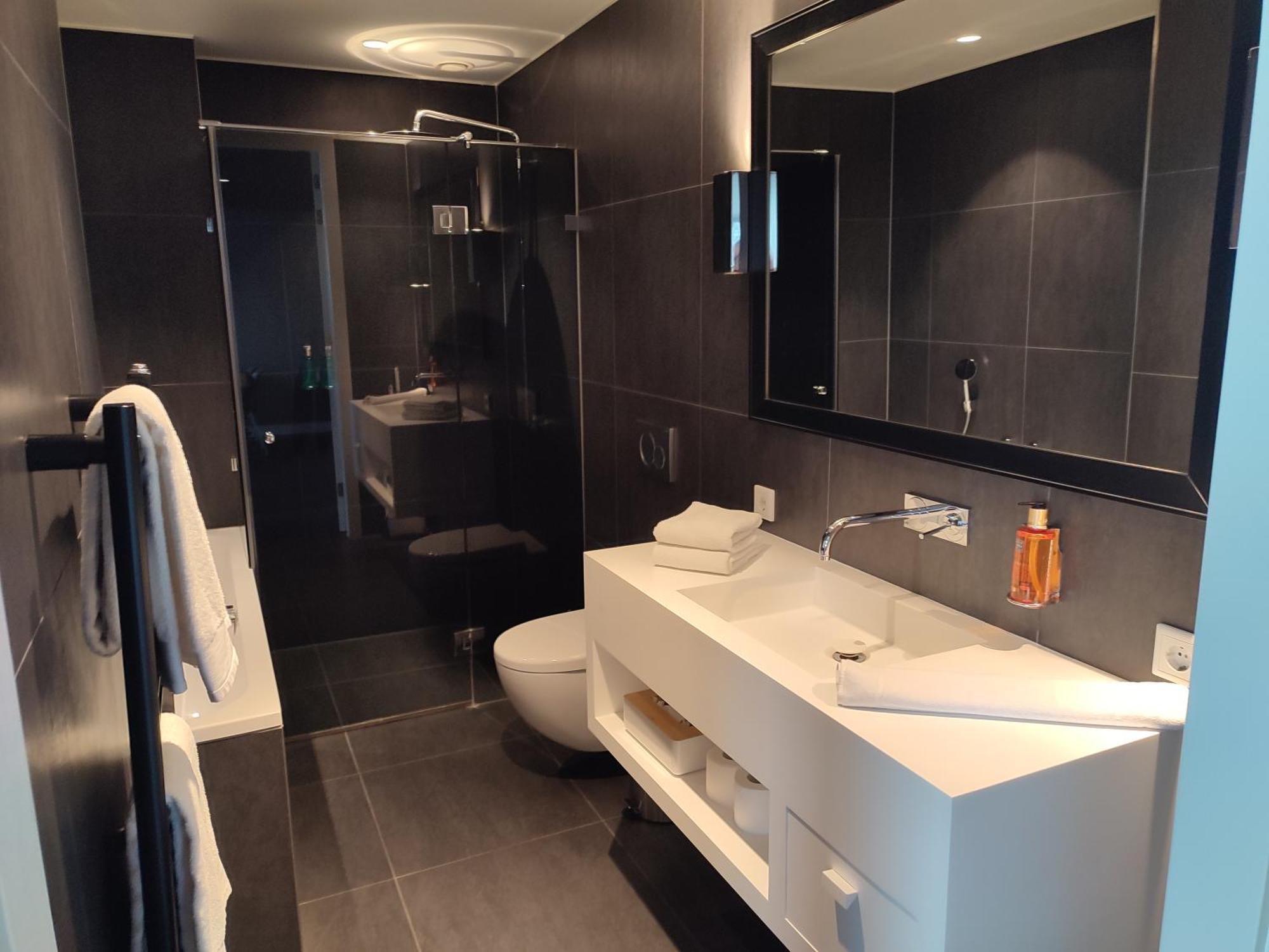 B-Aparthotel Kennedy Hága Kültér fotó