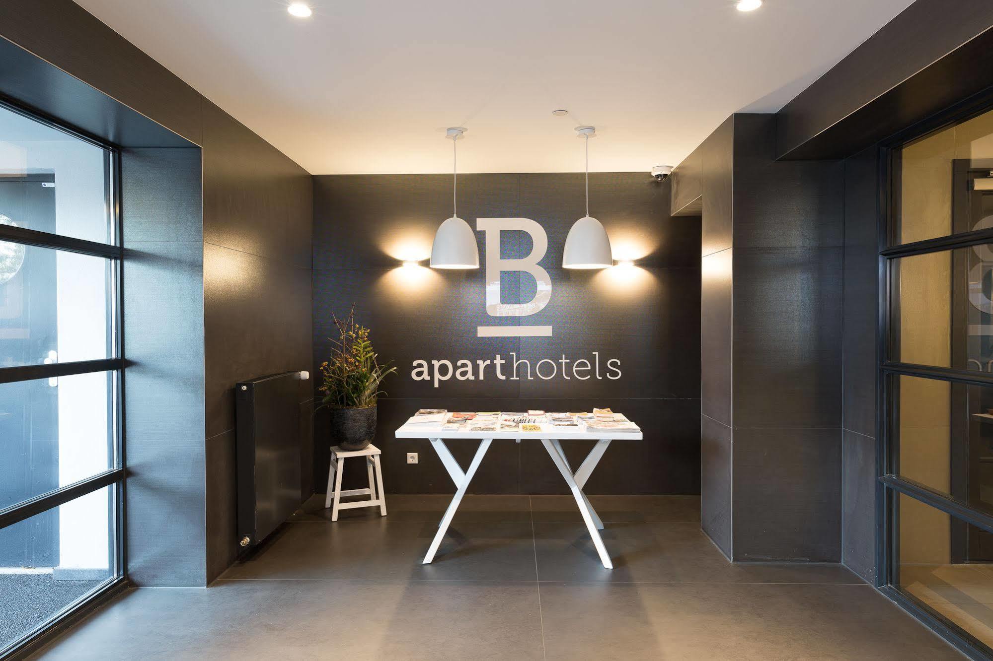 B-Aparthotel Kennedy Hága Kültér fotó